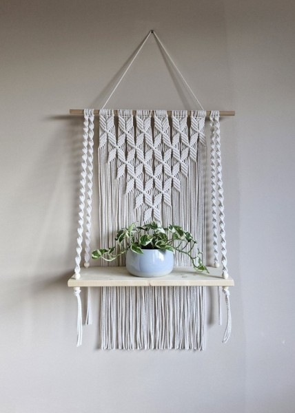 Macrame lentynelė - Eglalė