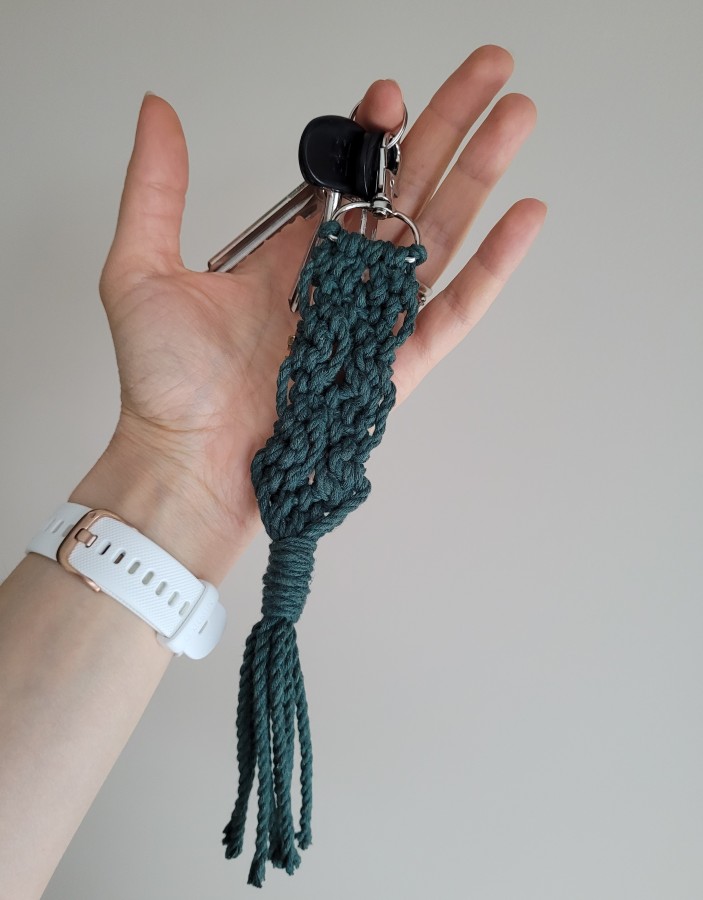 Raktų pakabukas - dvi pynės