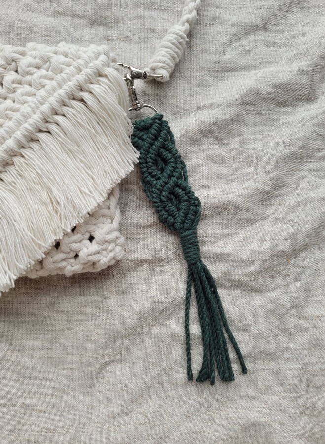 Raktų pakabukas - dvi pynės