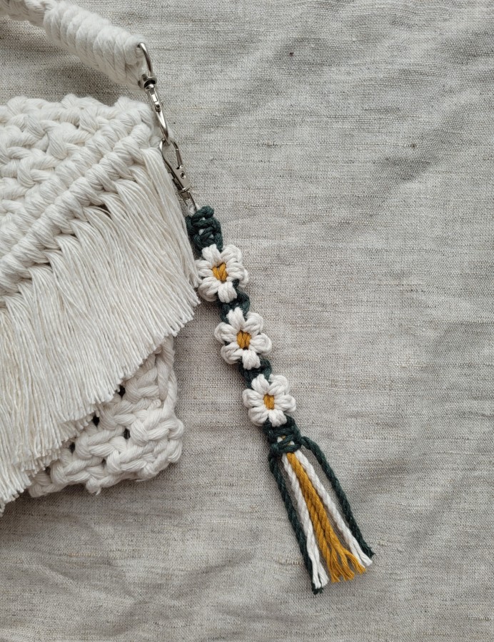 Raktų pakabutis - ramunės