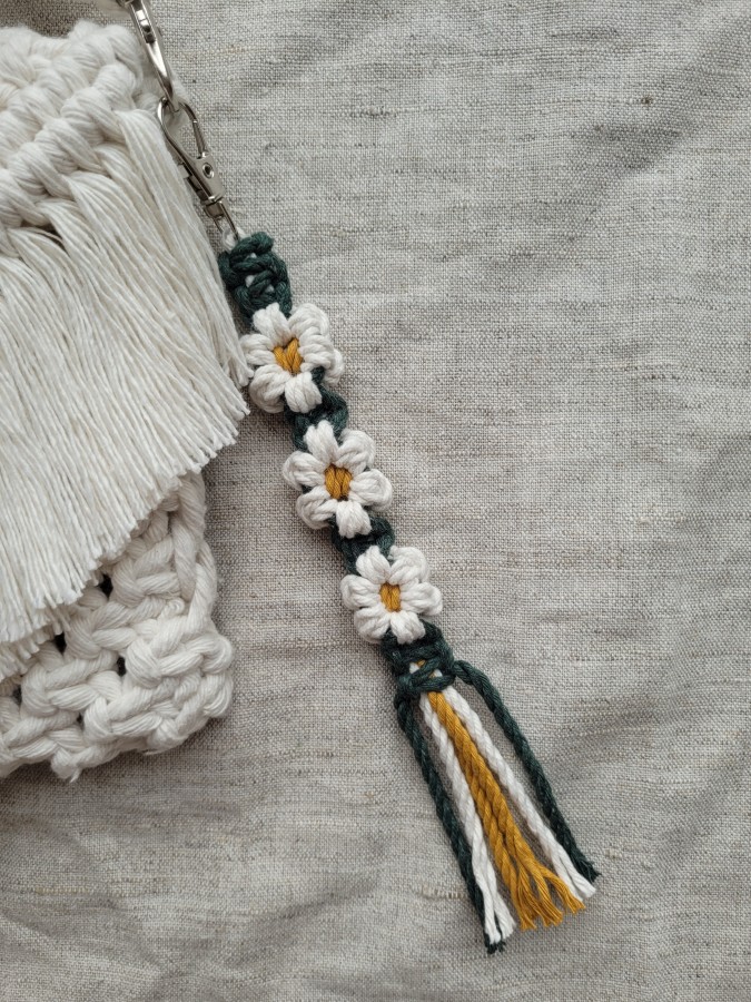 Raktų pakabutis - ramunės