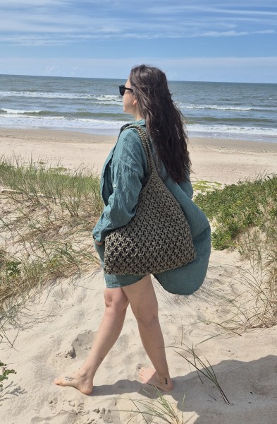 Rankų darbo chaki spalvos paplūdimio krepšys