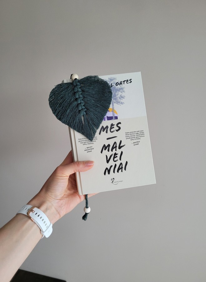 Rankų darbo dekoracija - knygos skirtukas